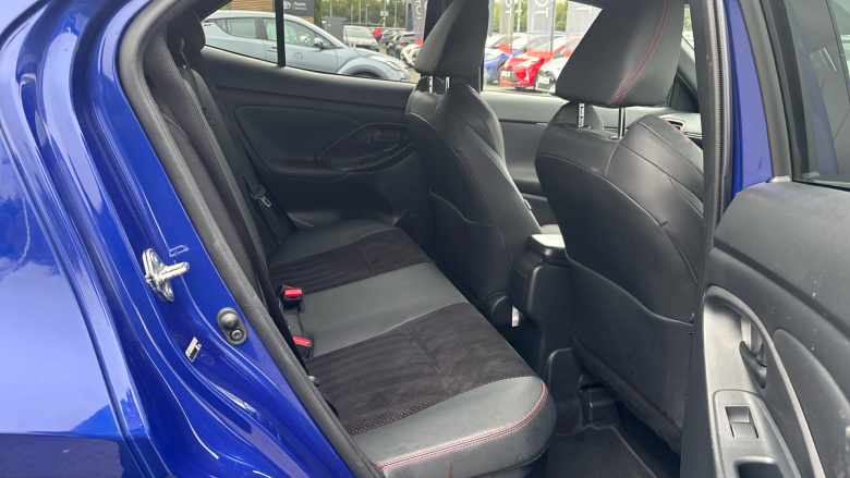 Toyota Yaris Cross 1.5 Hybrid GR Sport 5dr CVT Hybrid Estate